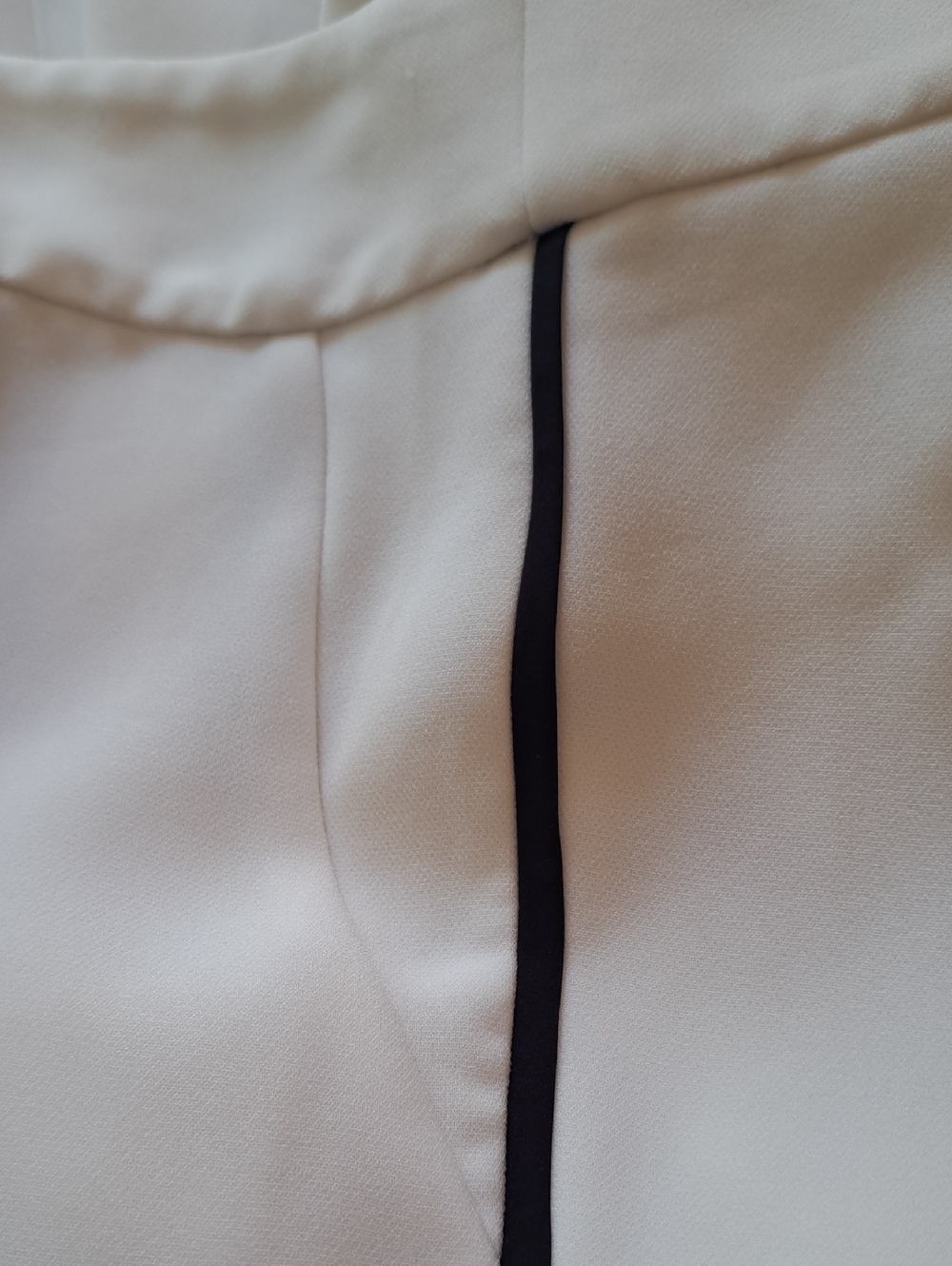 Rachel Zoe White Tuxedo Pants with Black Piping - Picture 14 of 14